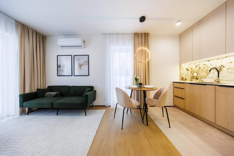 Living room, Dining area, Evening entertainment, Entertainment, kitchen, air conditioner