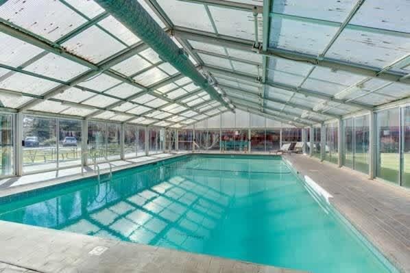 Pet Friendly Cottage on the River near Downtown House in Bend
