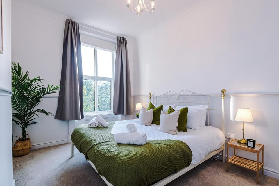 Perfect getaway at Smedley House Apartment in Manchester