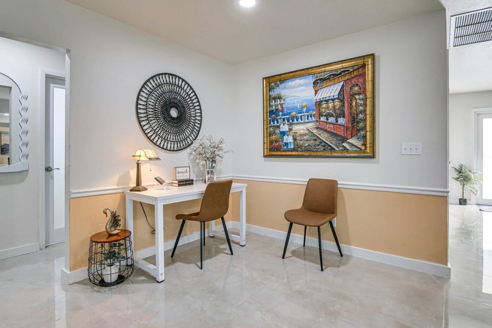 < 2 Mi to Marco Island Beach Access: Modern Oasis House in Marco Island
