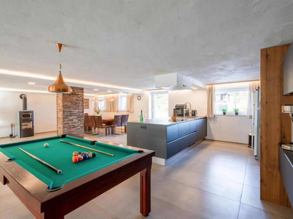 Billiard, Kitchen or kitchenette, Living room, flat iron