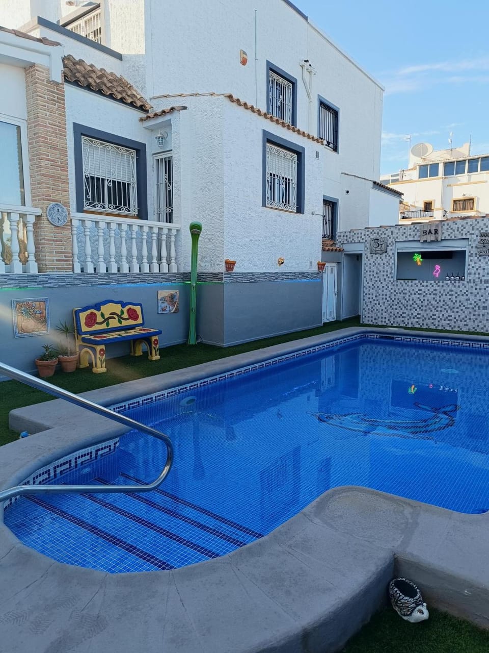 Swimming pool