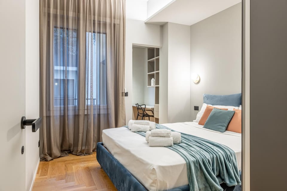 Luxury Modern near Duomo - Exclusive & Central Apartment in Milan