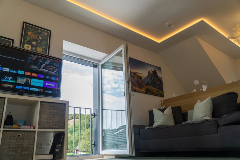 Game Room, TV and multimedia, Living room