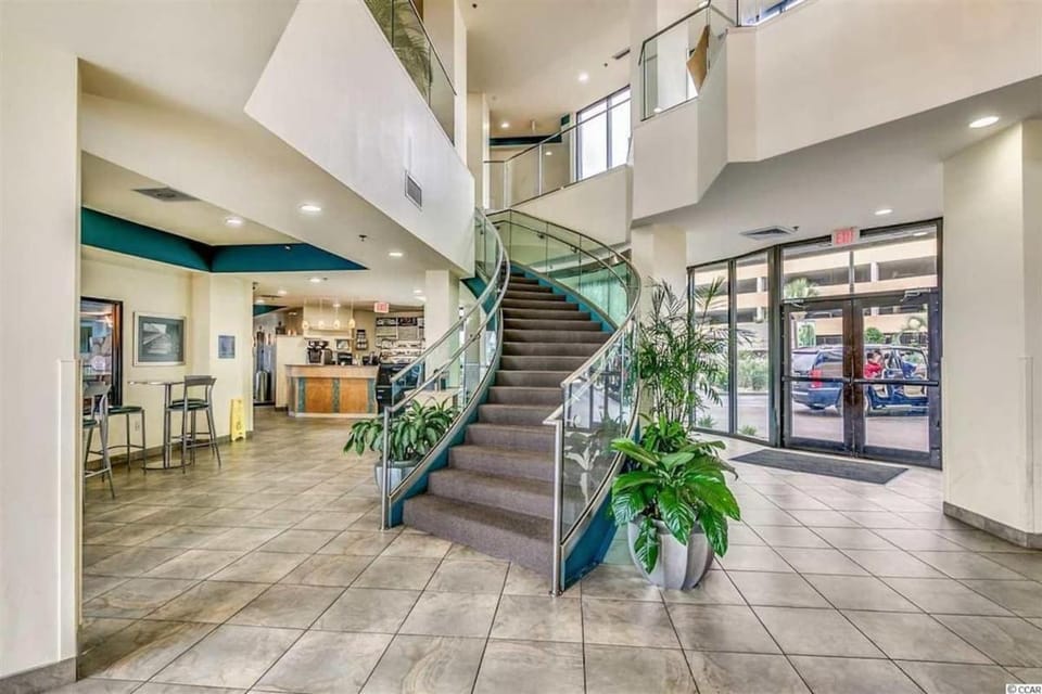 Paradise Awaits at Oceanfront Suite, 908 PG Apartment in Myrtle Beach