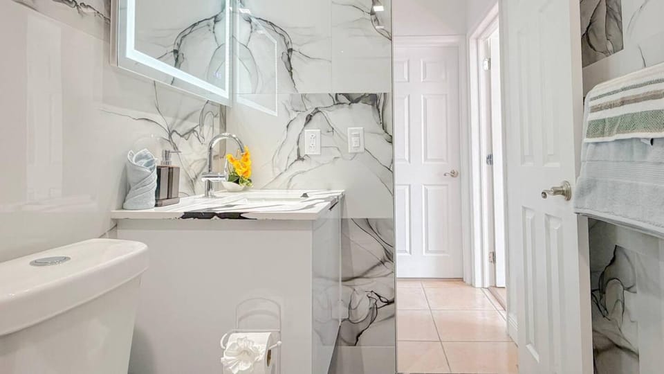 Toilet, Bathroom