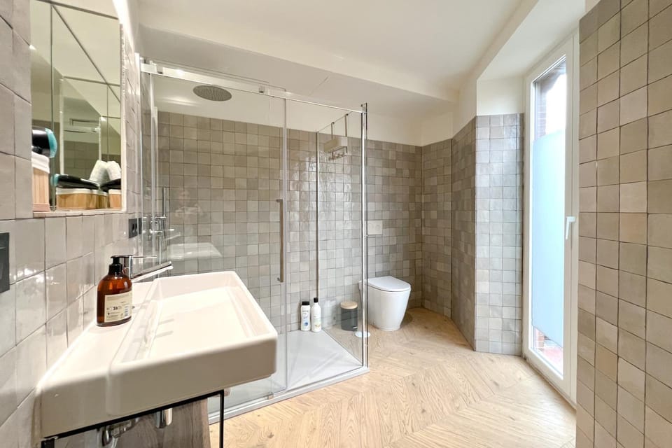 Homey Seville Brand New Arfe II Apartment Near Cathedral 8 people Apartment in Seville