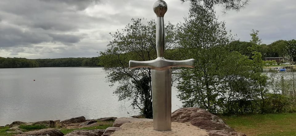 Nearby landmark, Natural landscape