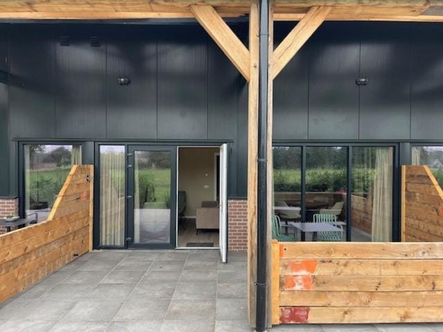 Property building, Balcony/Terrace