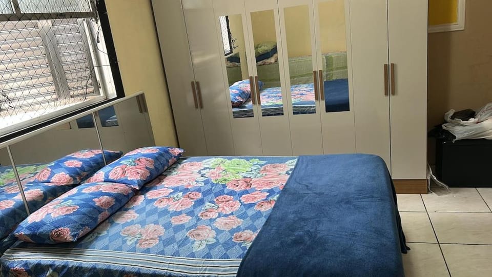 7 minutes from the beaches of São Vicente, come and see! Apartment in Santos