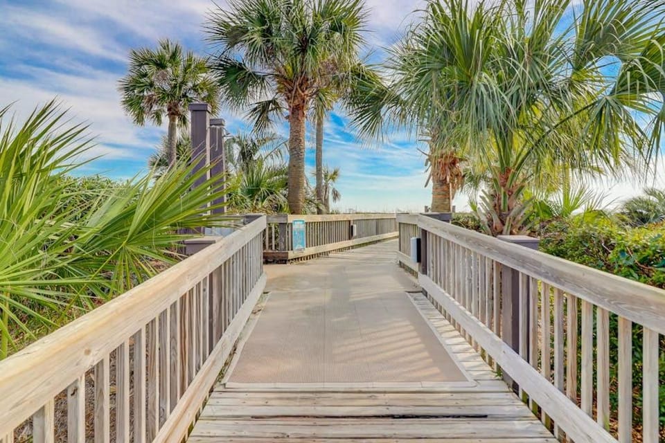 Breakers 223 House in Coligny Beach