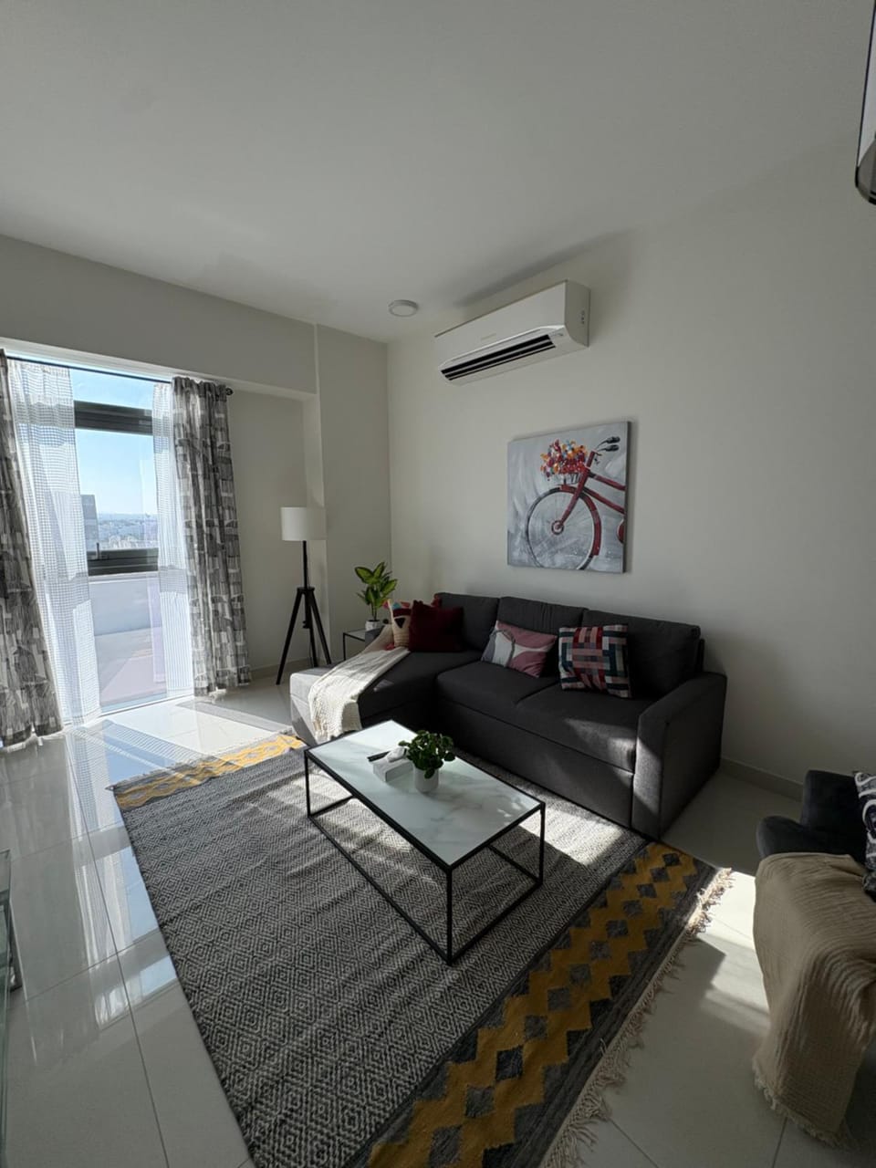 Cozy Corner Apartment in Muscat