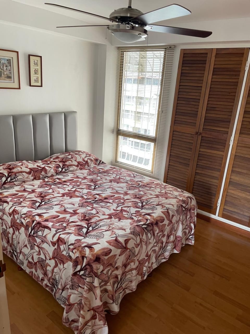 Apartamento en Chacao cerca CC Sambil Wifi Alta Velocidad Apartment in Caracas