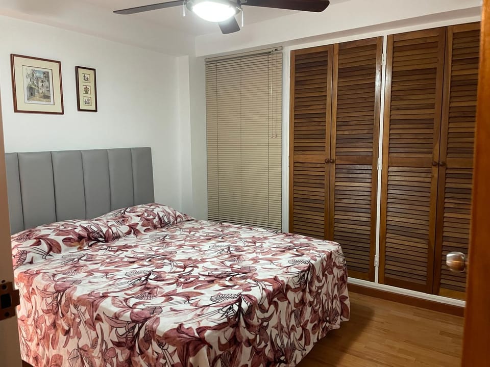 Apartamento en Chacao cerca CC Sambil Wifi Alta Velocidad Apartment in Caracas