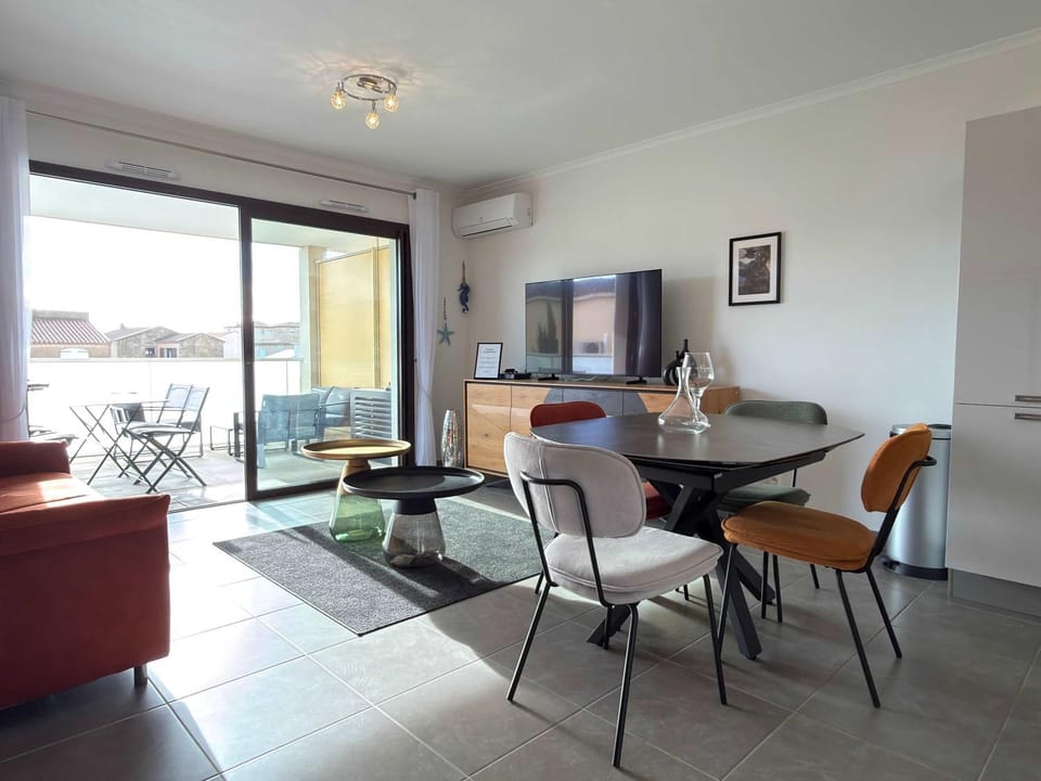 L'Escale Marine Accessible Parking & Beach at 300m Apartment in Occitanie
