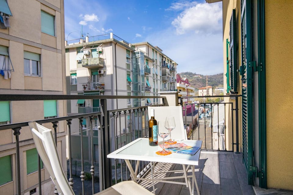 Orizzonte 5 Terre - Via Lunigiana 221 - Stazione Migliarina, interno 18 Apartment in La Spezia