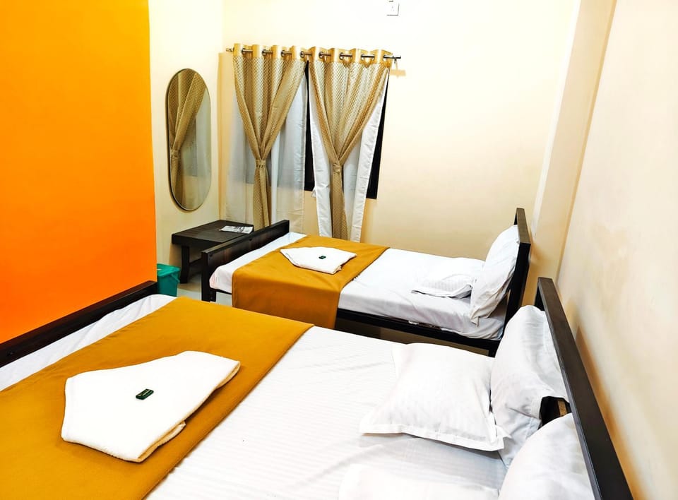 Shaktipeeth Yatrinivas Hotel in Karnataka