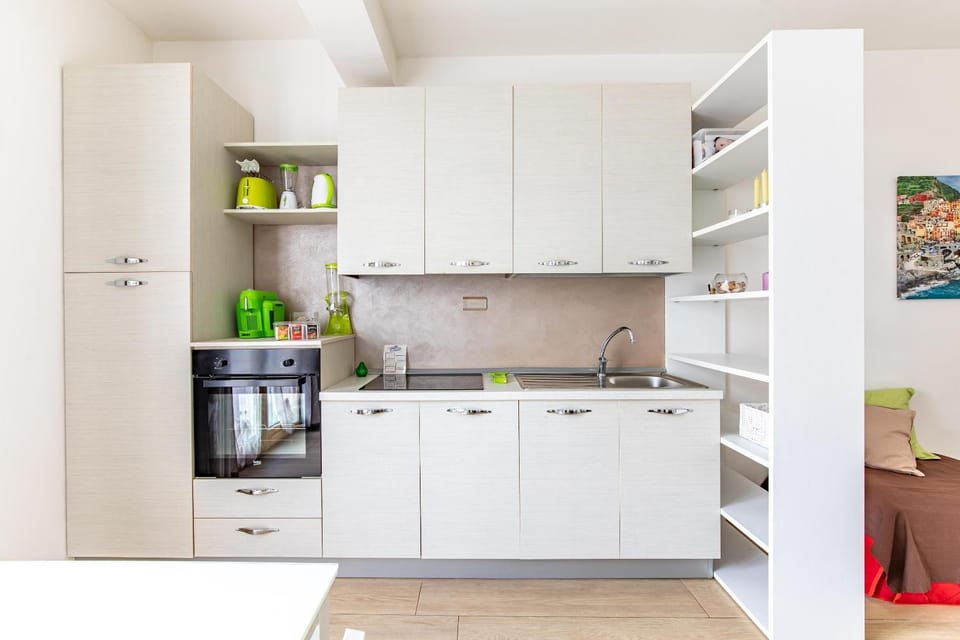 Orizzonte 5 Terre - Via Lunigiana 221 - Stazione Migliarina, Interno 19 Apartment in La Spezia