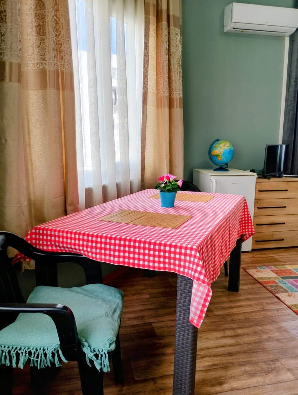 GuestHouse 4 Karma369 Hostel in Plovdiv Province