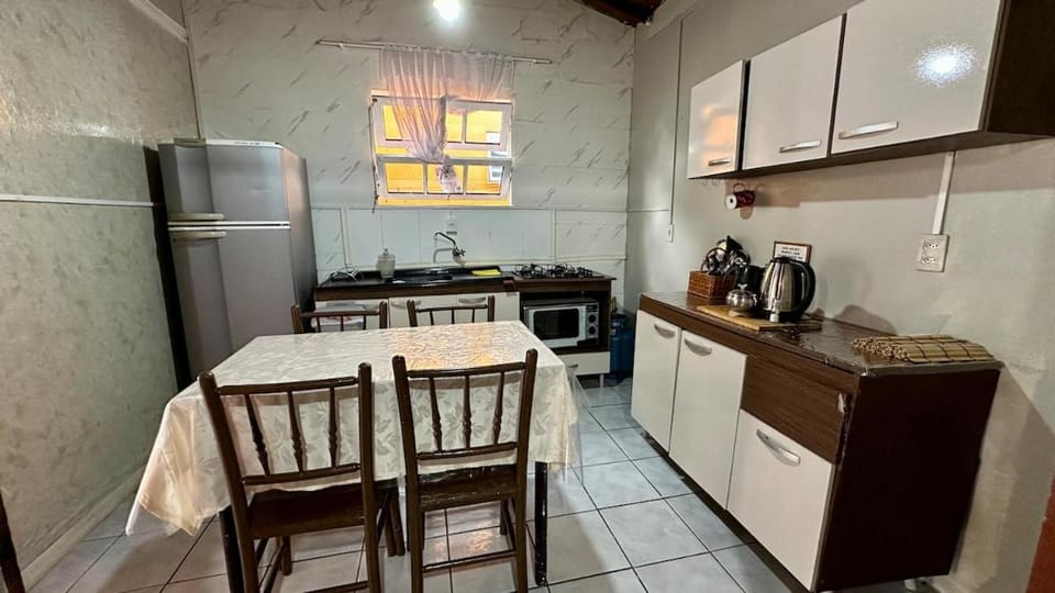 Casinha simples e tranquila no Campeche - bem localizado Apartment in Florianopolis