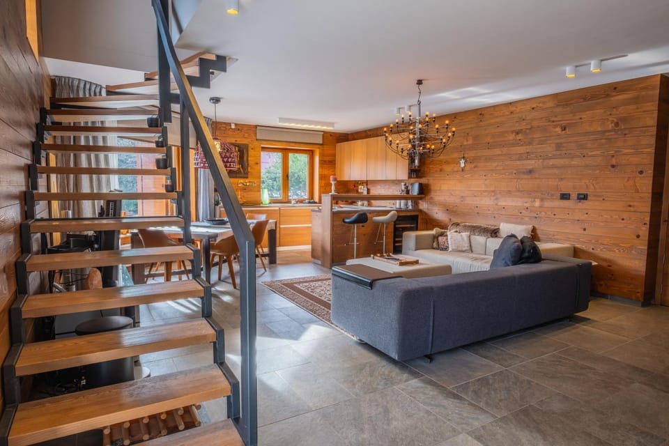 Kitchen or kitchenette, Living room, Seating area