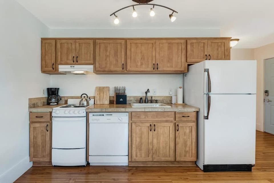 Amazing View - Downtown Bend Condo Near River House in Bend