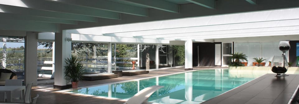 Swimming pool, Swimming pool