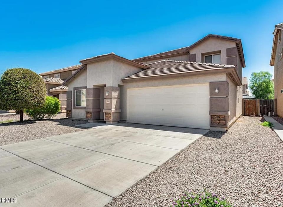 Property building, Parking