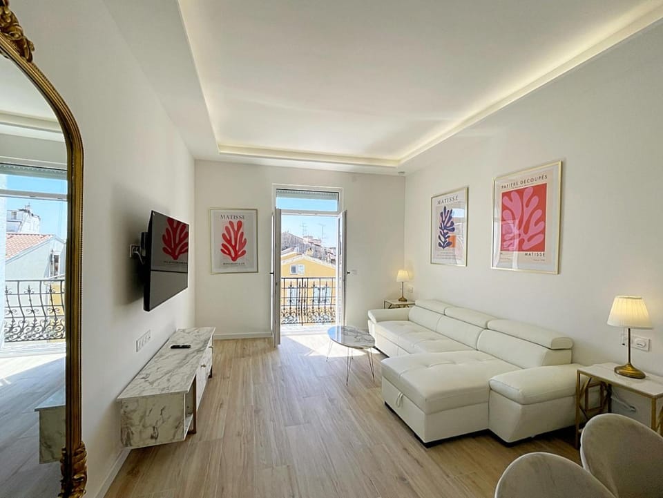 TV and multimedia, Balcony/Terrace, Living room
