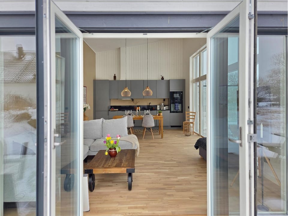Nybyggt hus med 3 sovrum, jacuzzi och närhet till strand Apartment in Kalmar County, Sweden