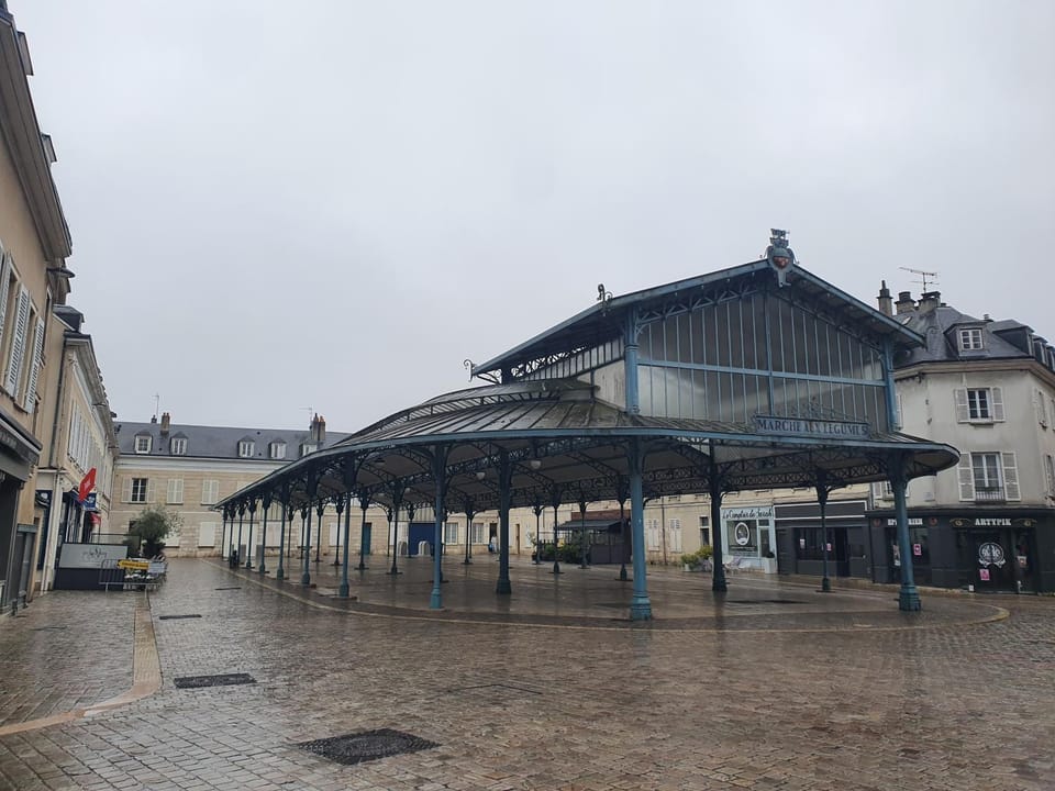 Refuge paisible en plein centre-ville Apartment in Chartres