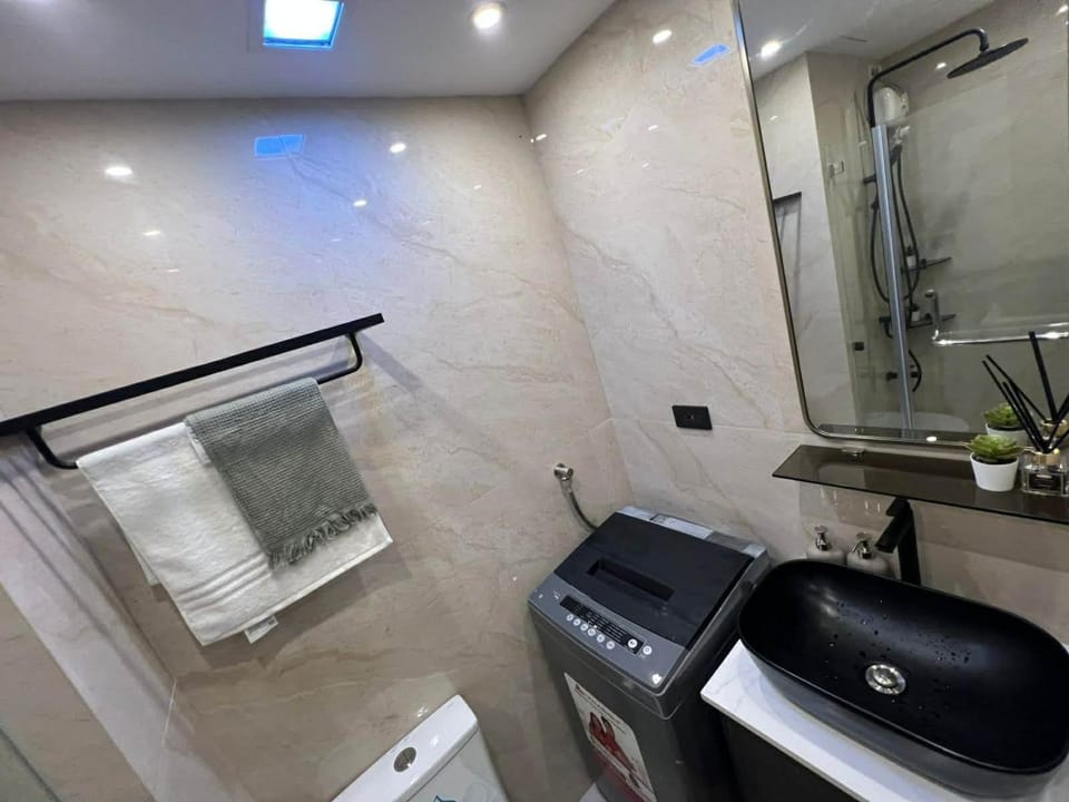 Shower, Bathroom, washing machine