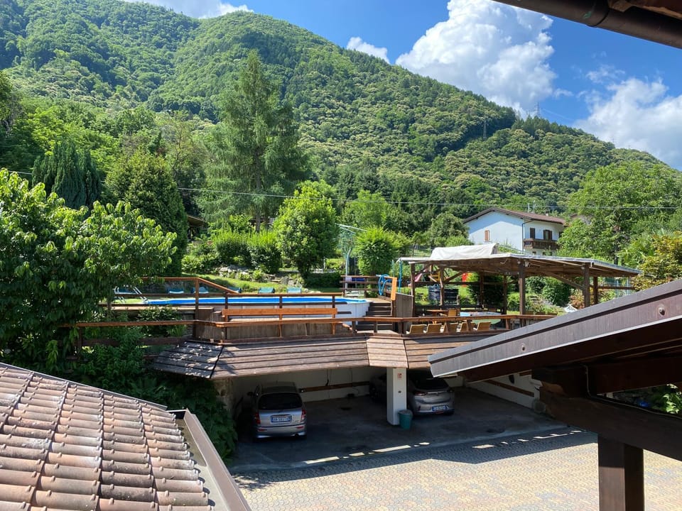 Casa Del Viandante Home Holiday and Rooms Bed and Breakfast in Colico