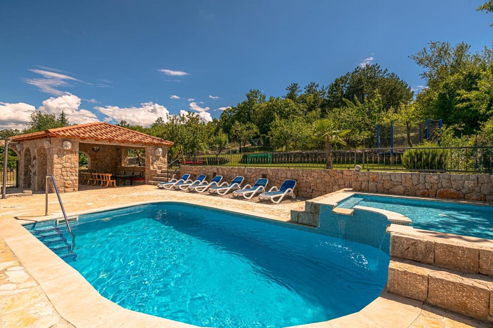 Day, Summer, On site, Garden view, Pool view