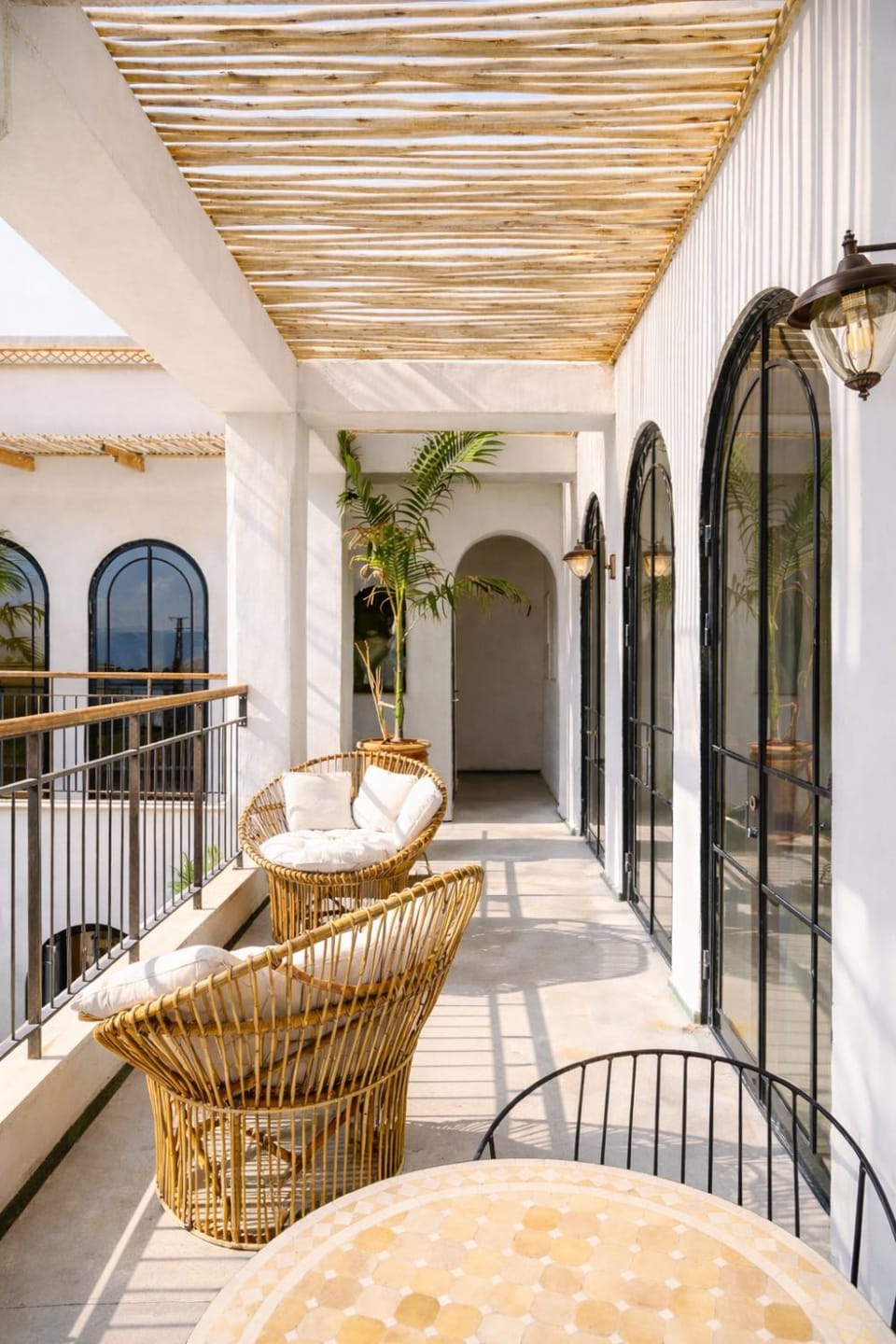 View (from property/room), Balcony/Terrace, Bedroom, Lake view, Mountain view, Pool view