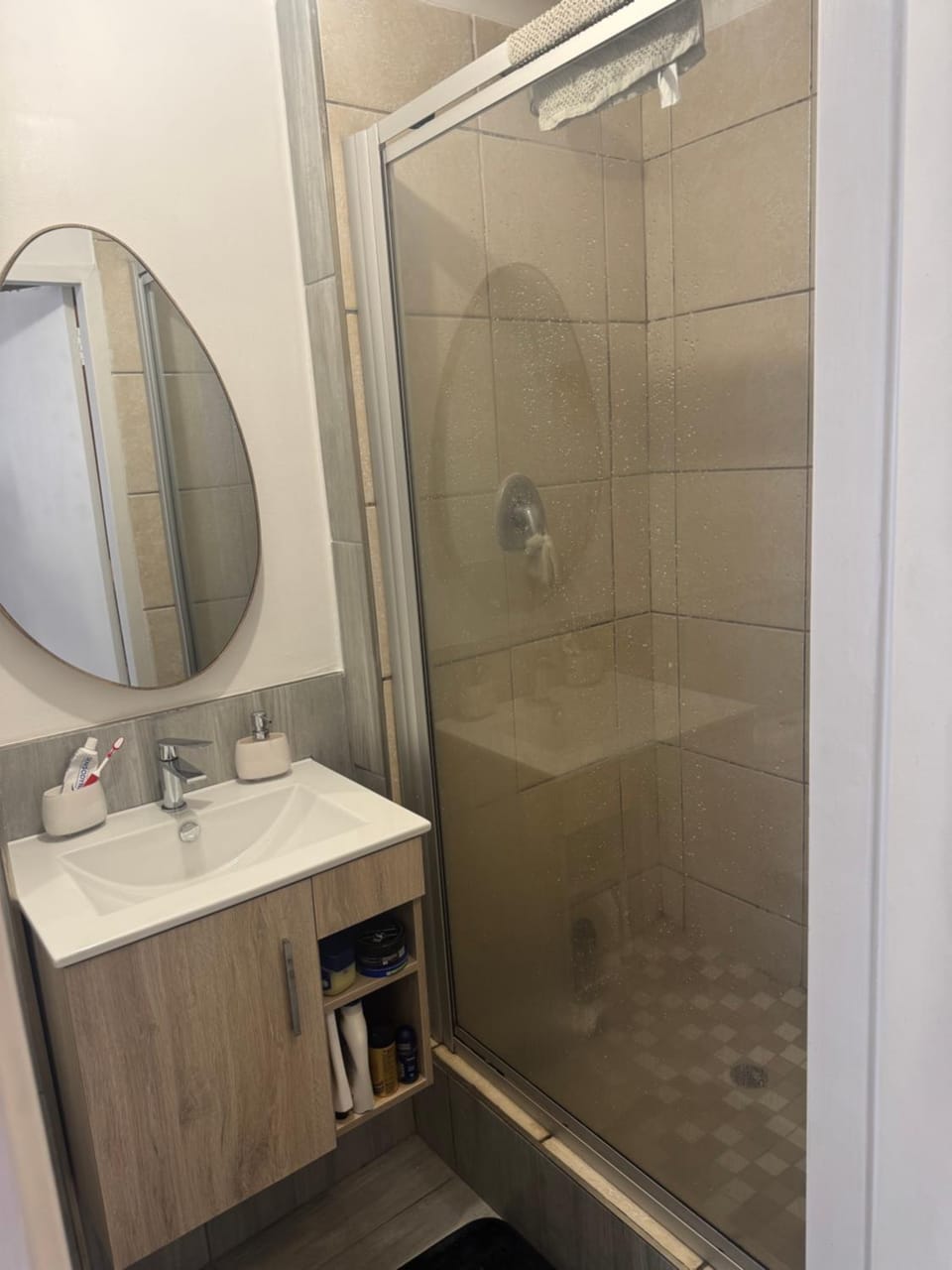 Shower, Bathroom