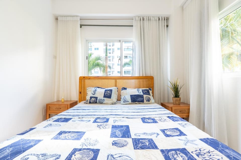 Coastal Corner -Beach-Pool-Terrace-Parking-Pets Apartment in Juan Dolio