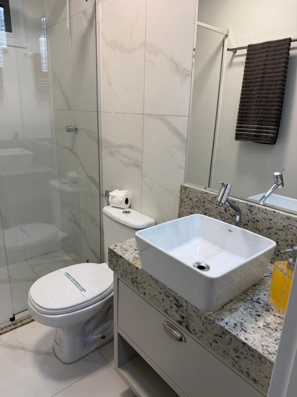 Apartamento moderno Climatizado, Confortável, com área Gourmet completa Apartment in Governador Valadares
