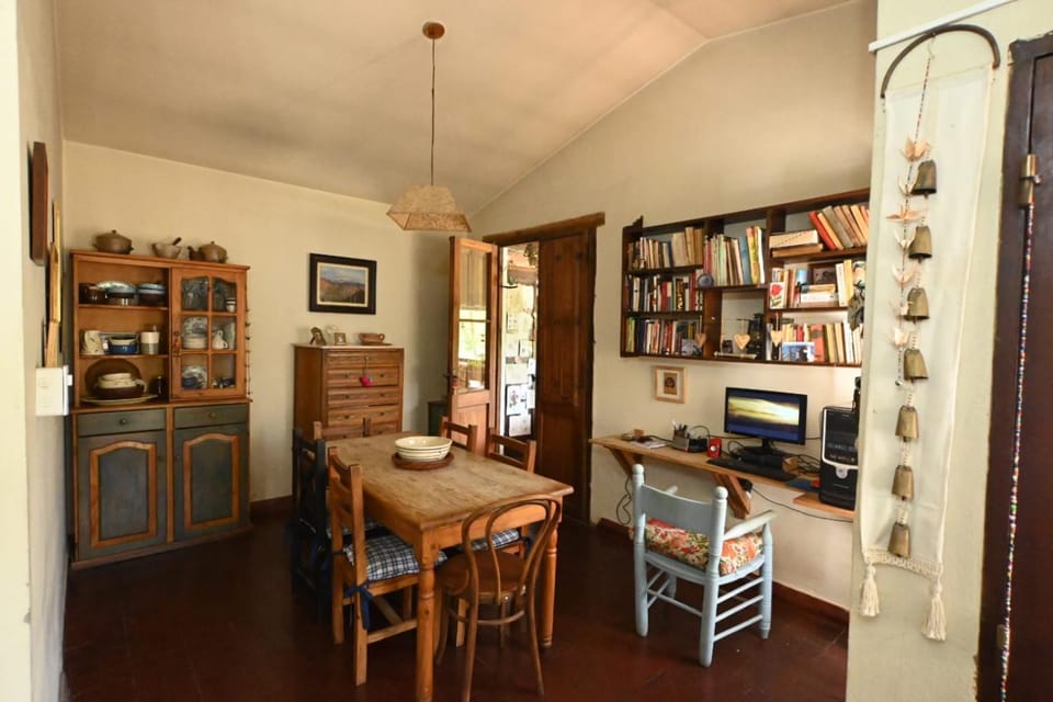 TV and multimedia, Living room, Dining area