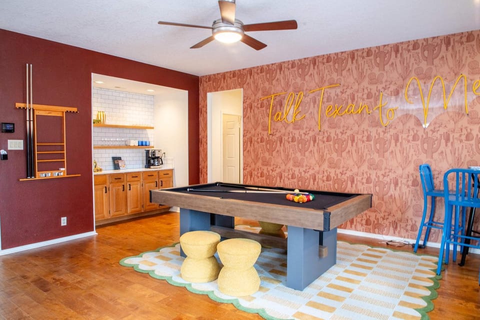 Sparkling Pool Hot Tub Game Room Kids Area House in San Antonio