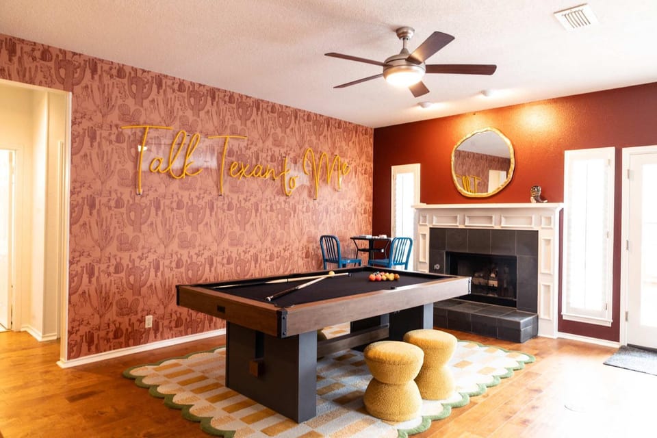 Sparkling Pool Hot Tub Game Room Kids Area House in San Antonio