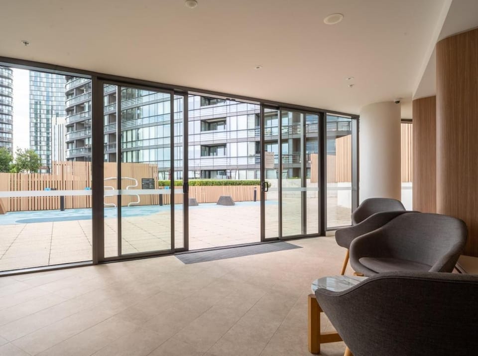 Wyndel Two Bedroom Courtyard Apartment MELCOL89608s Apartment in Melbourne
