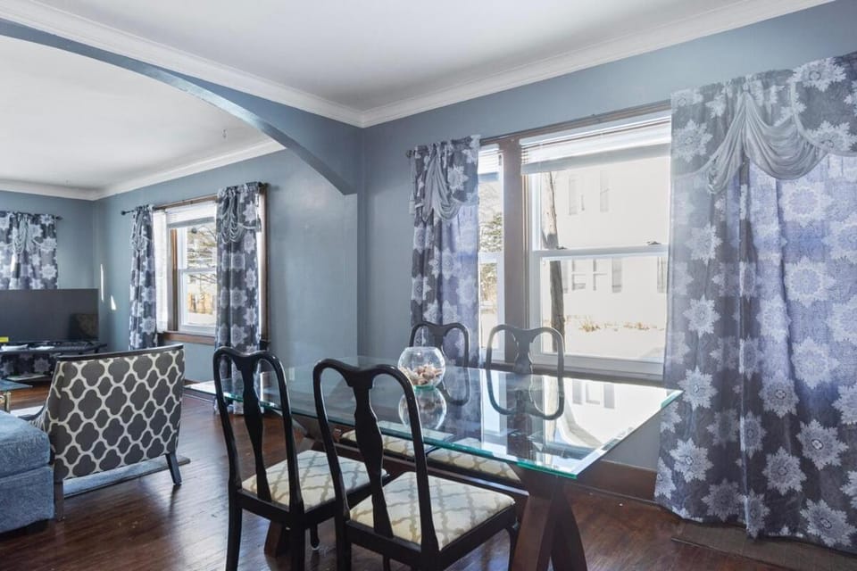 College Duplex Apartment in Grand Rapids