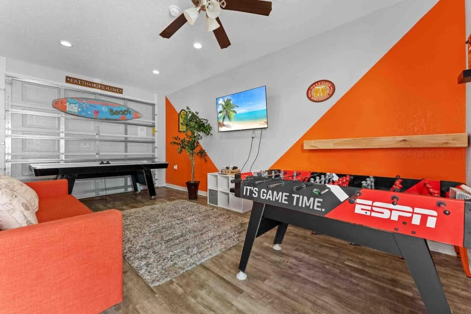 Pool 5 Min Walk to Beach Game Room Parking House in Miramar Beach