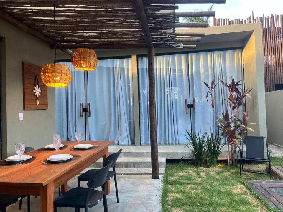 Patio, Day, Garden, Dining area, Garden view, Swimming pool