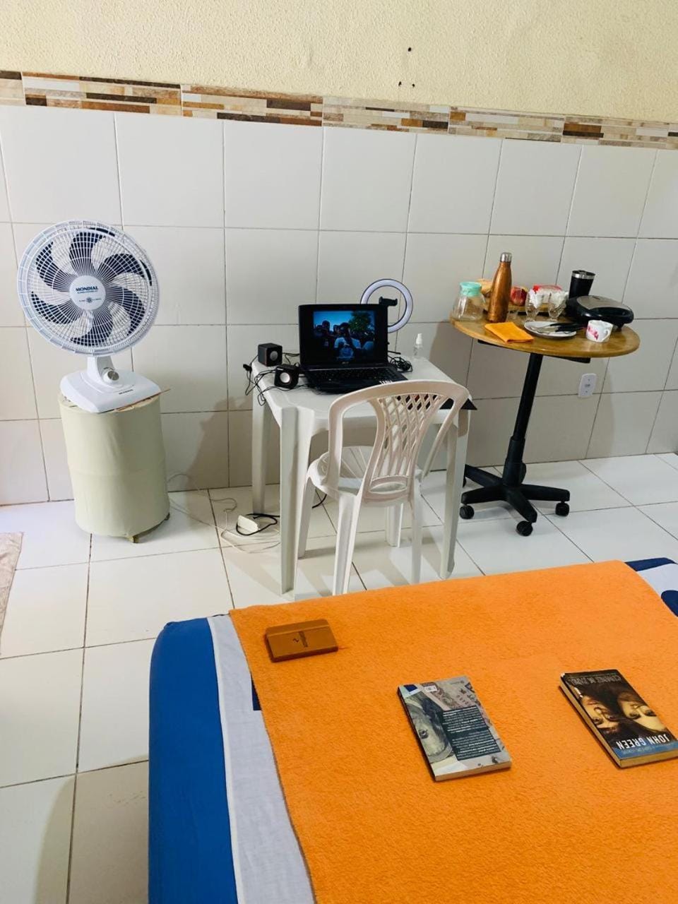 Suite branca Vip House in Salvador