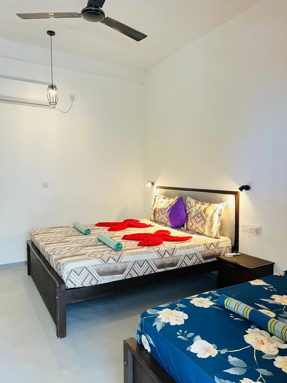 Bed, Photo of the whole room, Bedroom, wardrobe, air conditioner