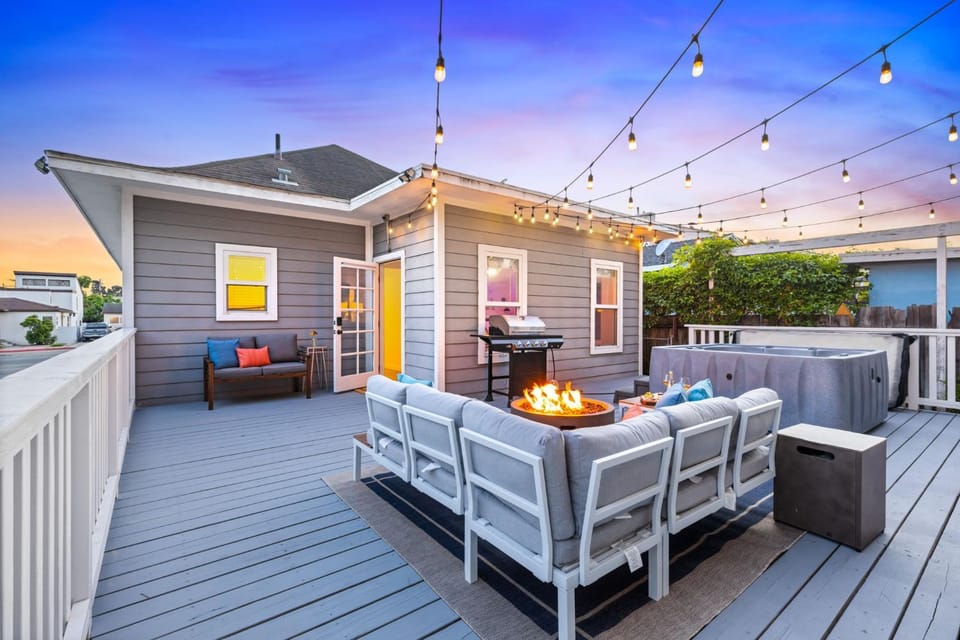 Point Loma Cozy Retreat - Spa l AC l Parking House in Point Loma
