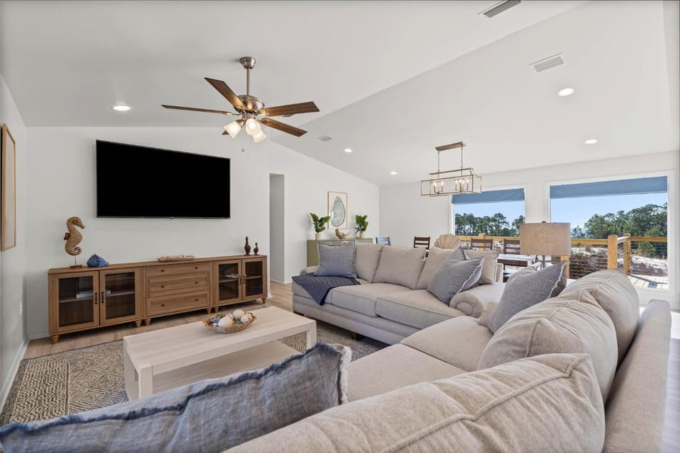 High Point Hideaway on the Sand Dunes - Unit 1 Apartment in Dauphin Island