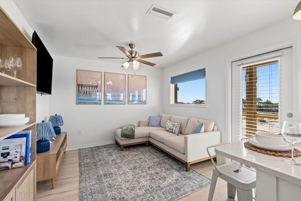 High Point Hideaway on the Sand Dunes - Unit 2 Apartment in Dauphin Island